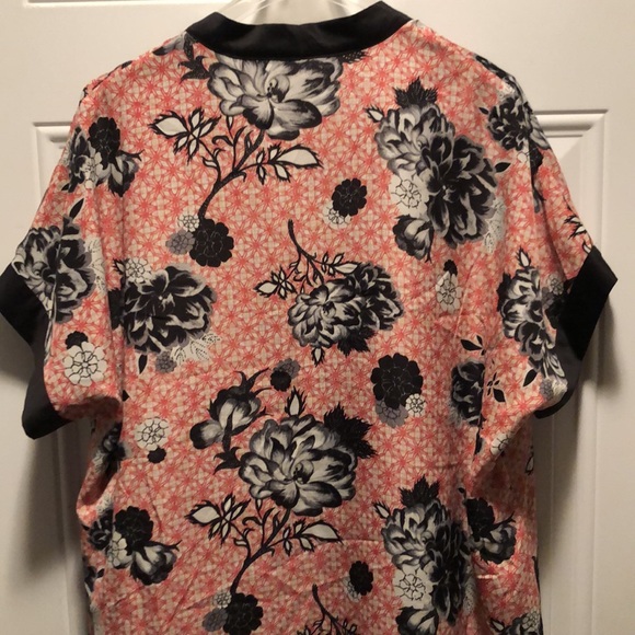 Short Sleeve Floral Kimono - Picture 7 of 8